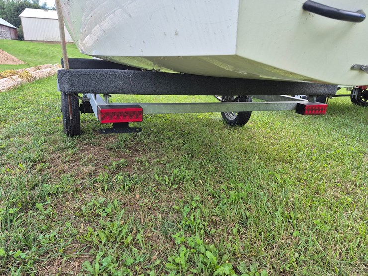 #4007-•-16'-fiberglass-sailboat-image-10
