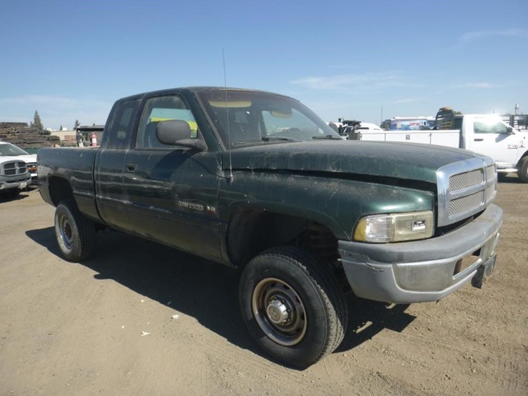 2001-dodge-ram-2500-image-3