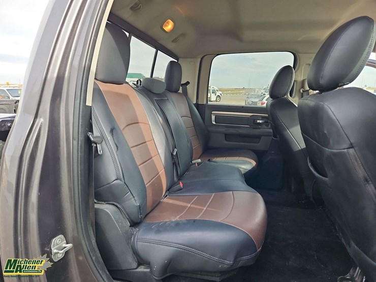 2017-dodge-1500-image-19