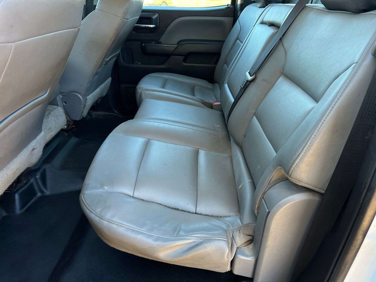 2019-chevrolet-silverado-5500hd-image-24