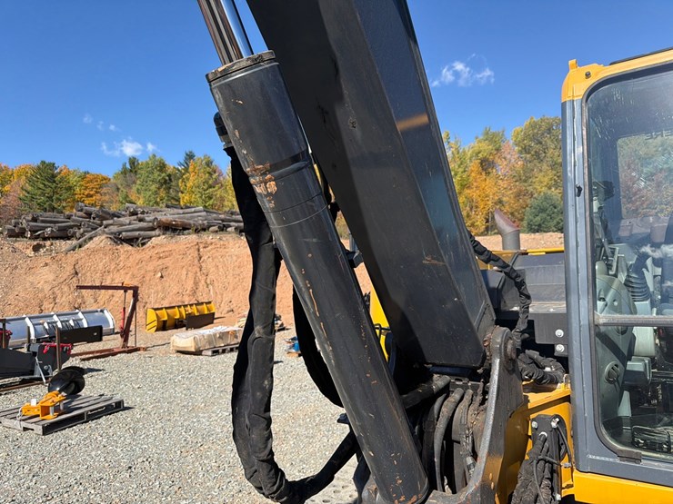 deere-85g-image-43
