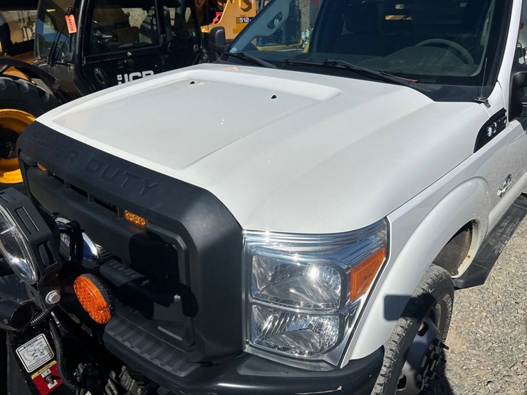 2011-ford-f350-image-24