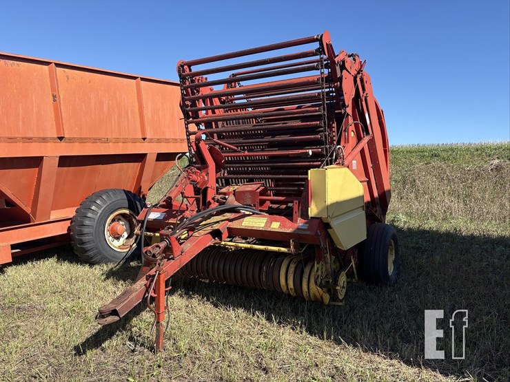 new-holland-850-image-1