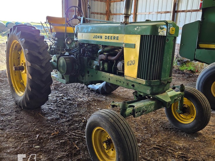 john-deere-620-image-1