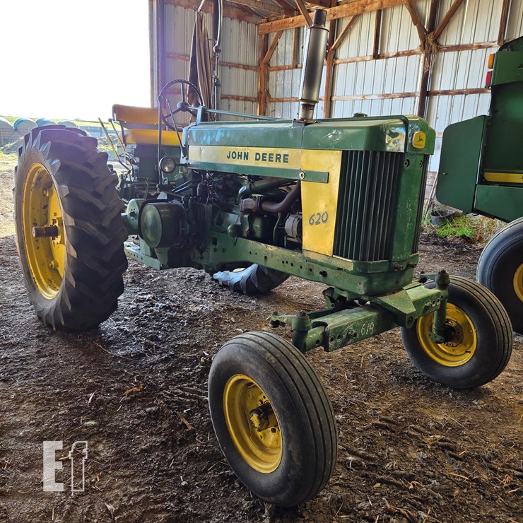 JOHN DEERE 620