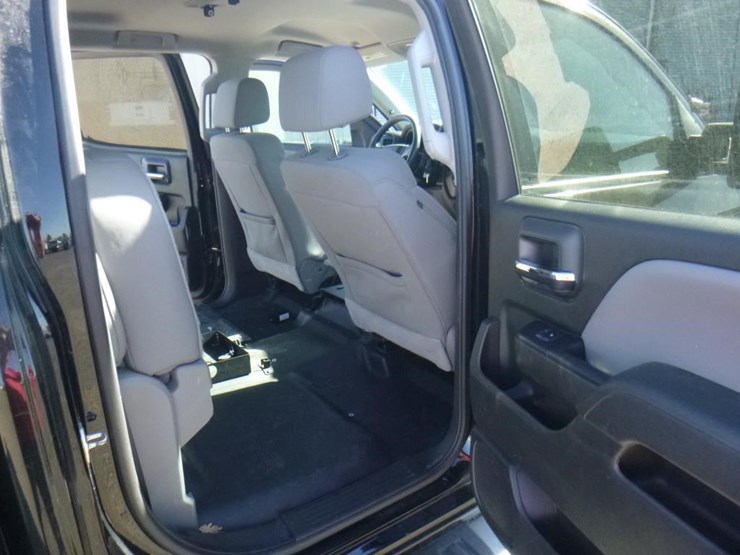 2017-chevrolet-1500-image-9