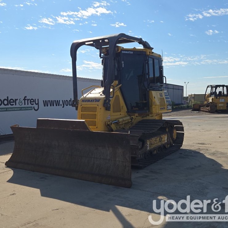 2020 KOMATSU D39PX-24