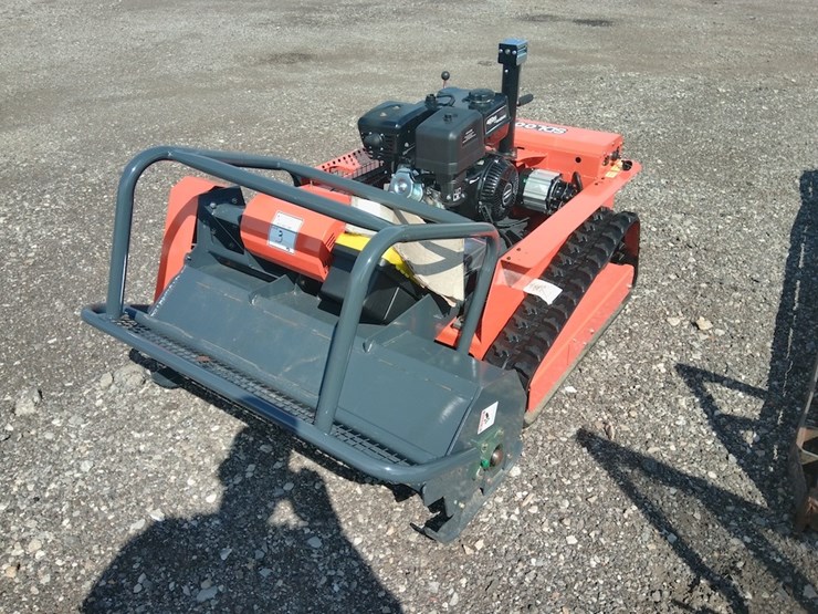 sdlool-lm1000q-remote-control-flail-mower-image-1