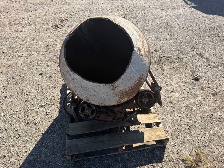 cement-mixer-image-6