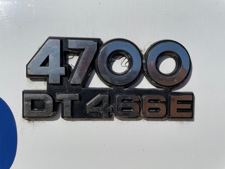 2000-international-4700-image-14