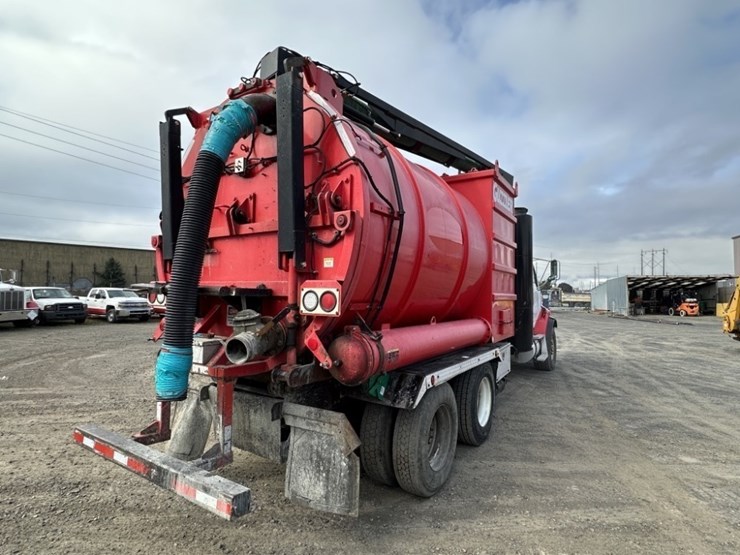 2008-sterling-l9500-image-5