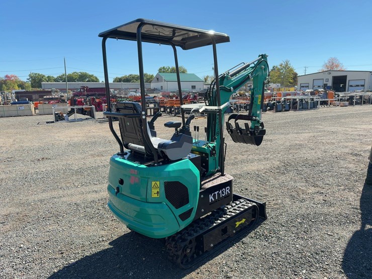 cfg-industrial-kt13r-mini-excavator-image-3