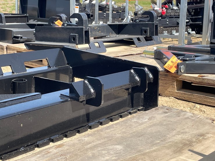 #2031-•-wolverine-skid-steer-pallet-fork-frame-attachment-image-13