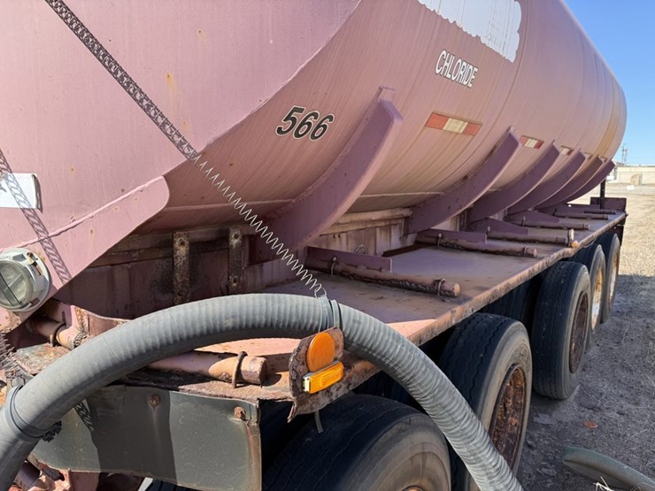 1966-fruehauf-trailer-image-11
