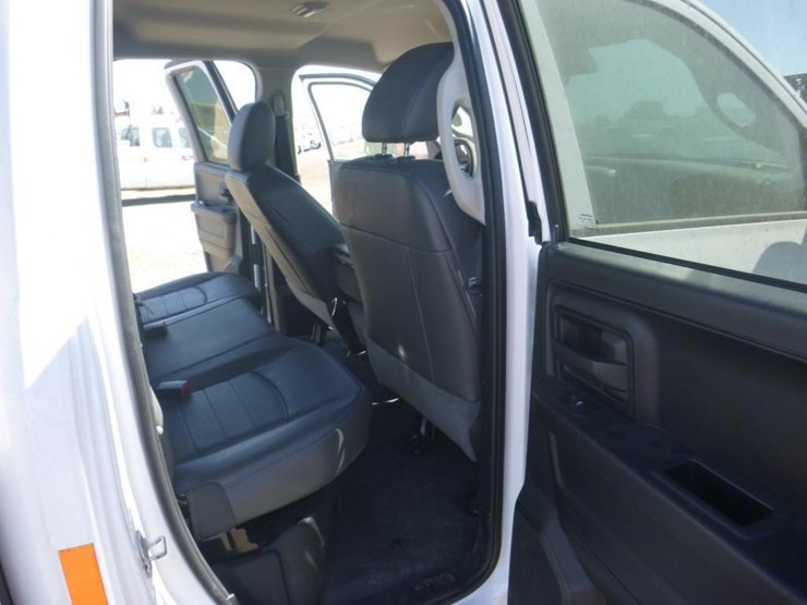 2016-dodge-1500-image-9