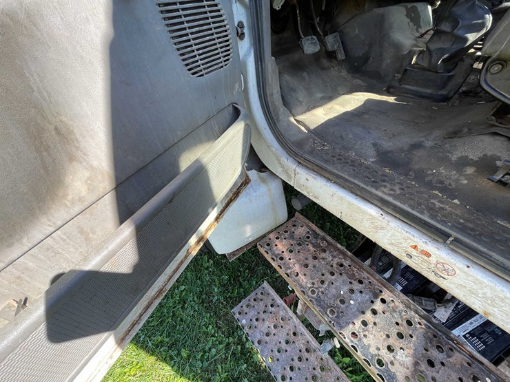 2008-ford-f750-image-61
