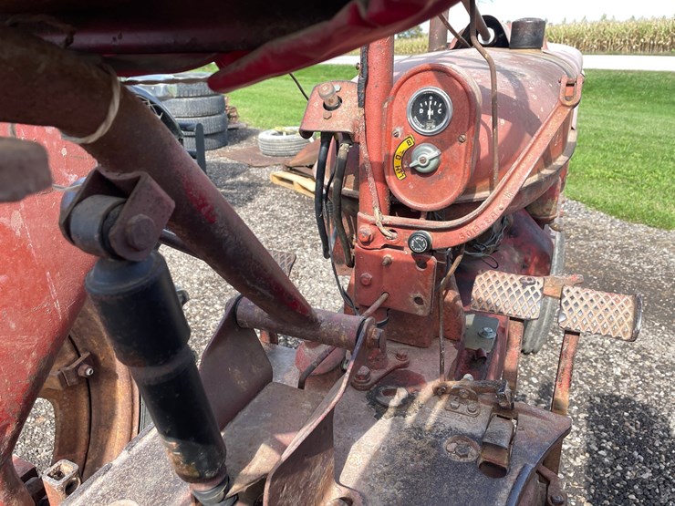 #435-•-farmall-h-tractor-(denmark-wi)-image-13