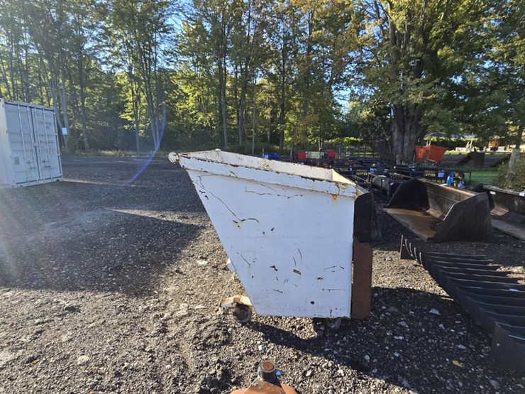 homemade-quick-attach-dump-hopper-image-2