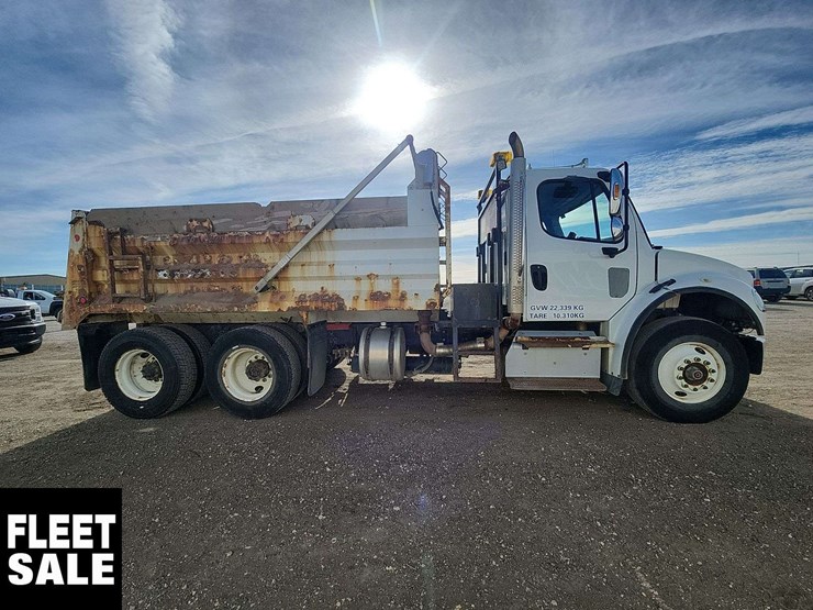 2018-freightliner-m2-106-image-7