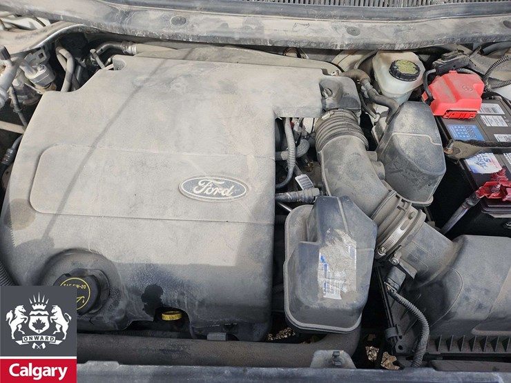 2015-ford-explorer-image-26