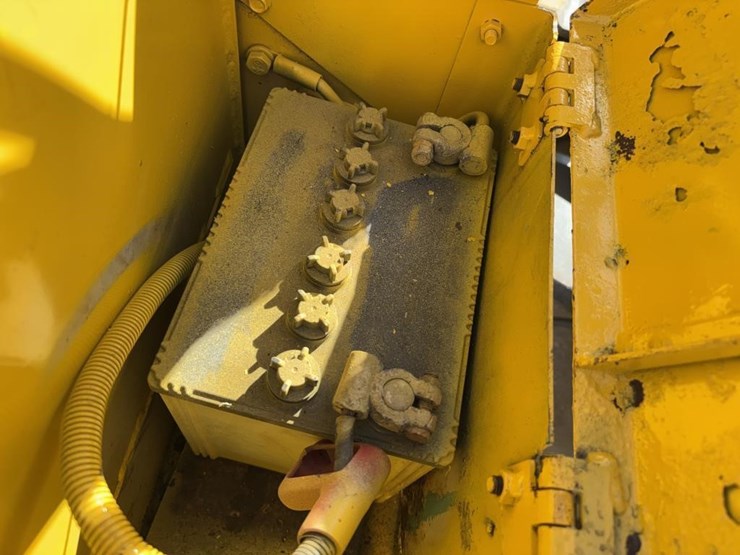 komatsu-pc28uu-image-31