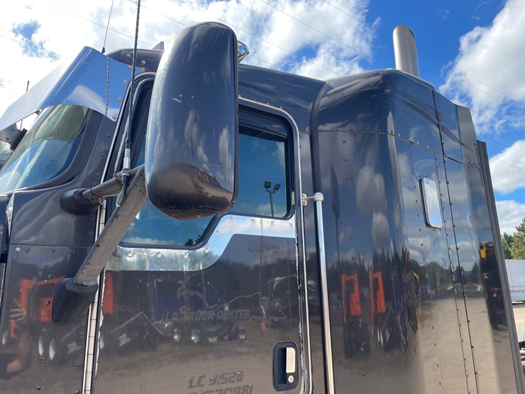 2005-kenworth-t800-image-15
