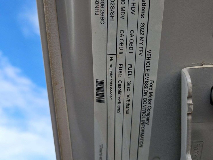 2022-ford-f250-image-17