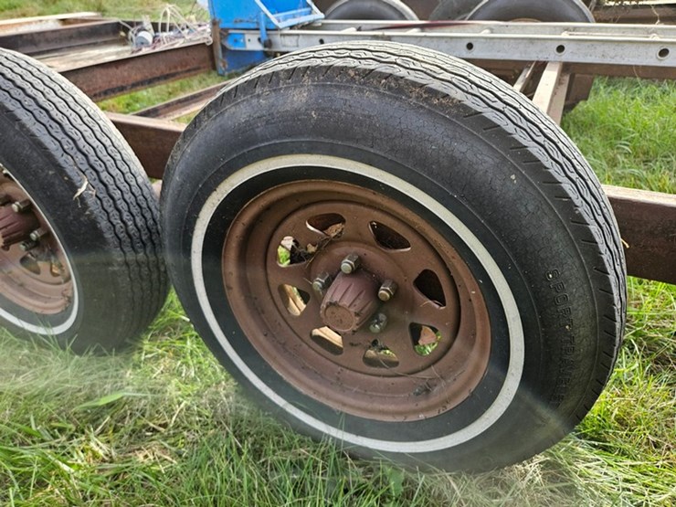 #2131-•-tandem-axle-utility-trailer-image-16