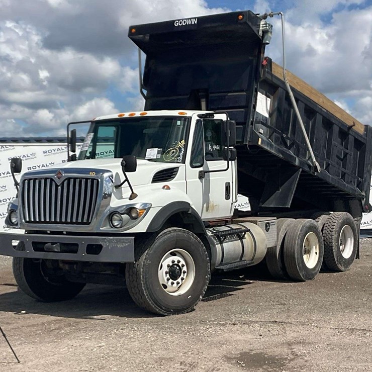 2017 INTERNATIONAL WORKSTAR 7500