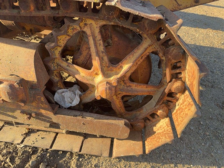 caterpillar-d2-image-10