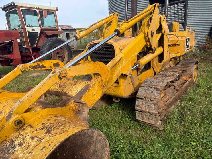 john-deere-350-image-12