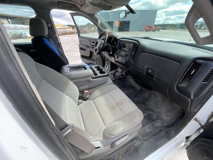 2016-chevrolet-2500-image-76