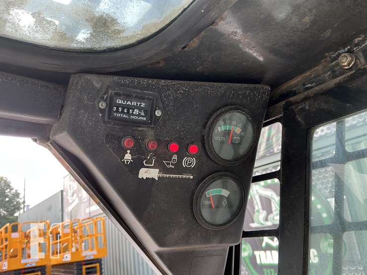 2011-bobcat-s70-image-14