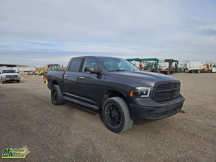 2017-dodge-1500-image-2