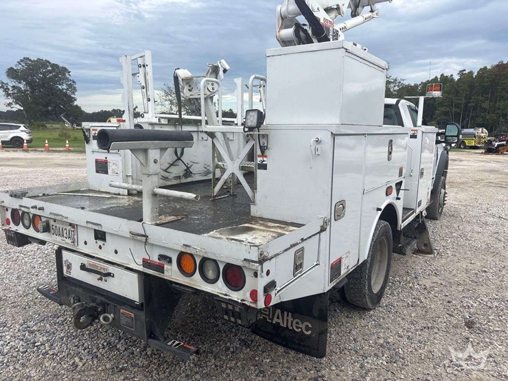 2019-ford-f550-image-3