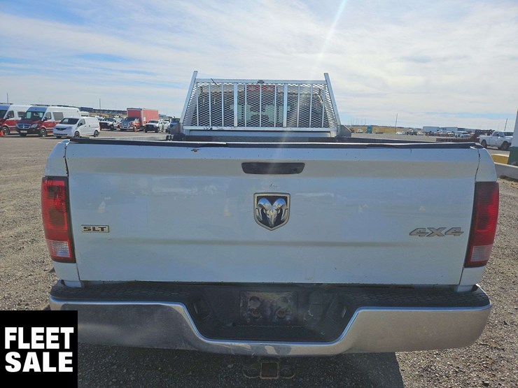 2015-dodge-2500-image-6