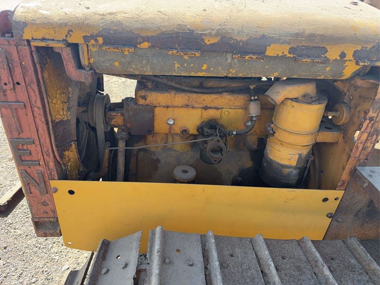 caterpillar-ten-image-20