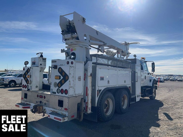 2011-international-workstar-7400-image-3