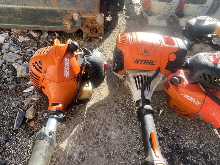 #1858-•-(4)-gas-powered-lawn-tools-image-2