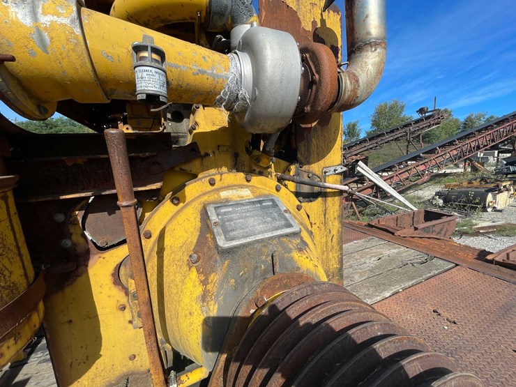 caterpillar-d343-image-10
