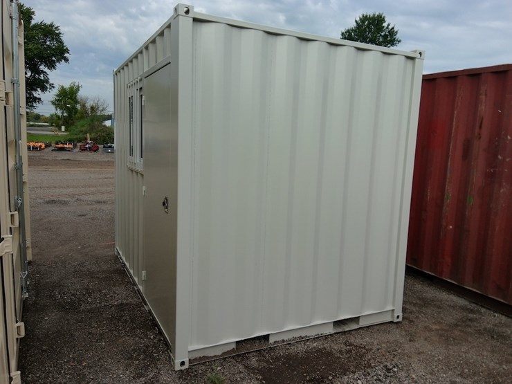 88"x122"x98"-shipping-container-image-4