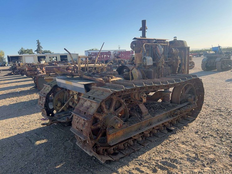 caterpillar-60-image-3