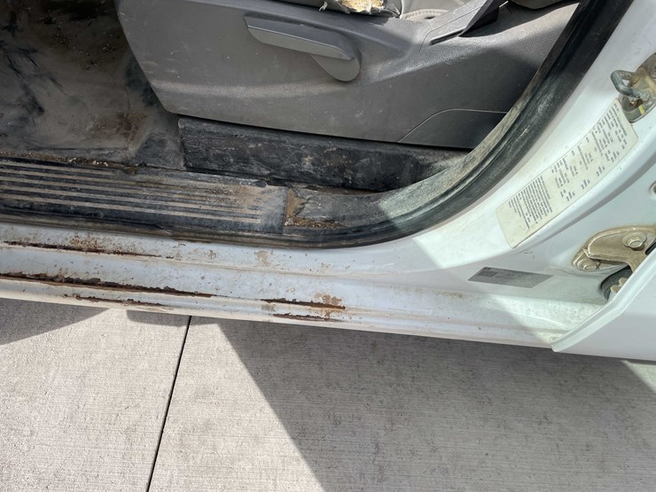 2018-chevrolet-3500-image-64
