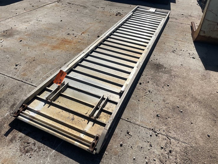 #1841-•-box-truck-ramp-image-5