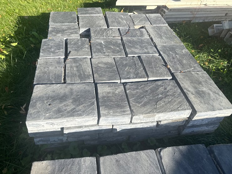 #3180-•-(4)-pallets-of-decorative-pavers-image-5