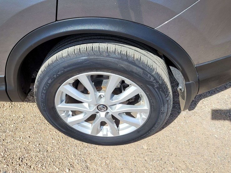 2020-nissan-rogue-image-19