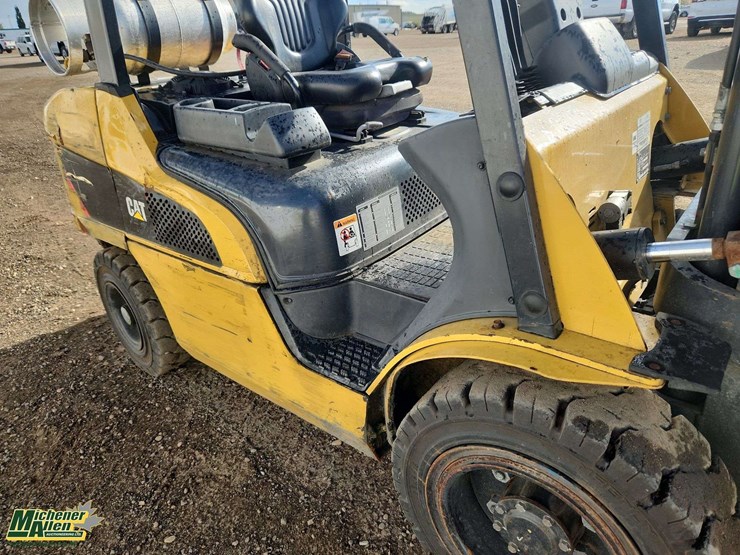 2020-caterpillar-gp30n-image-22
