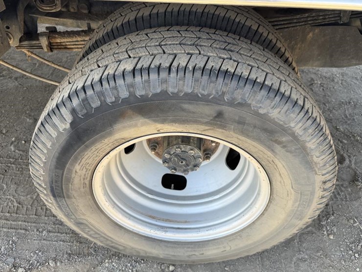 2019-ford-f450-image-35