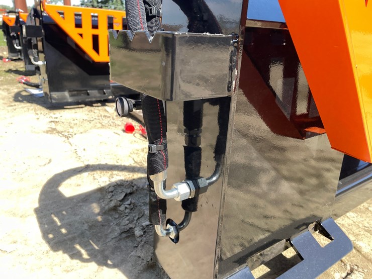 #2001-•-wolverine-skid-steer-pallet-fork-hydraulic-adjustable-attachment-image-13