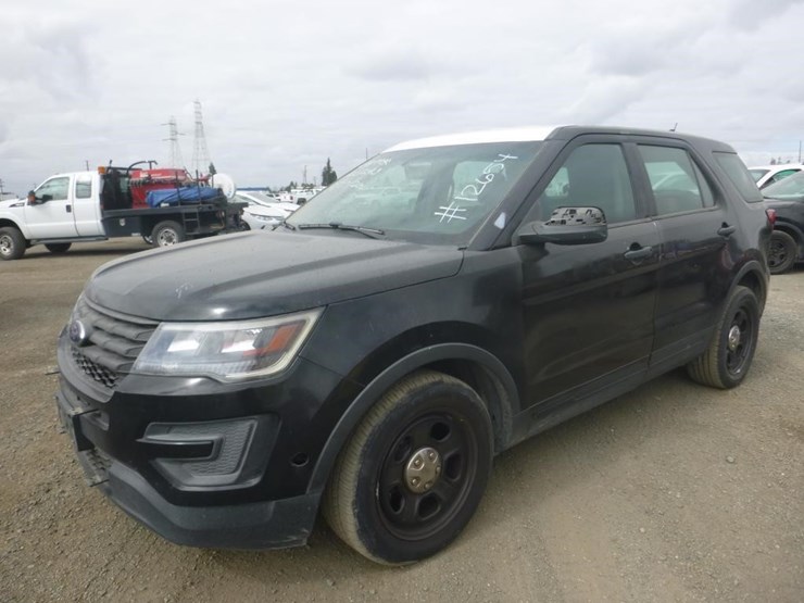 2018-ford-explorer-image-2